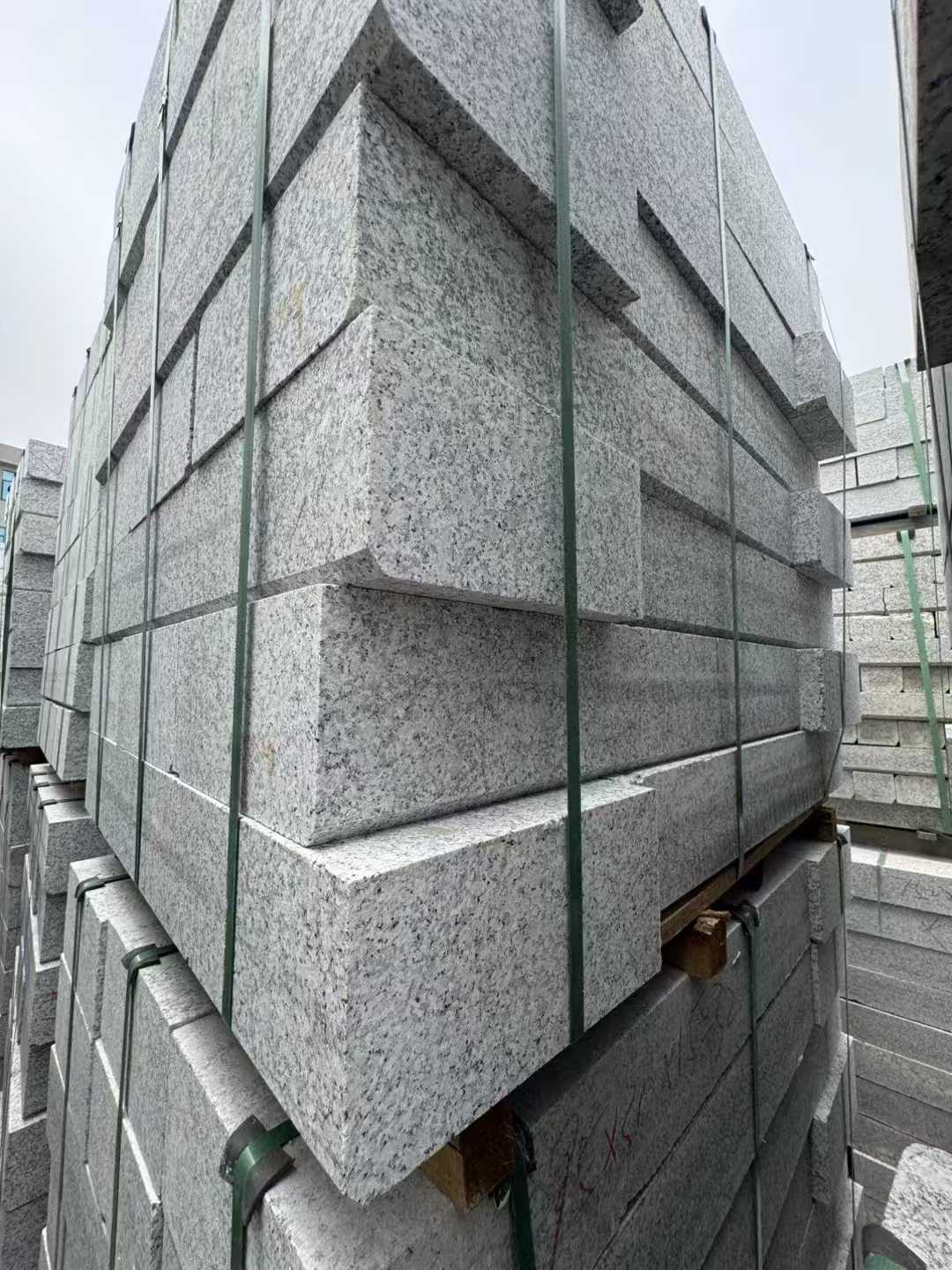 温州芝麻白路牙石 马路牙子